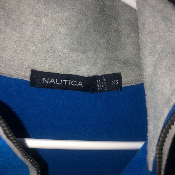 Lightly used sweater - Picture 2 of 3